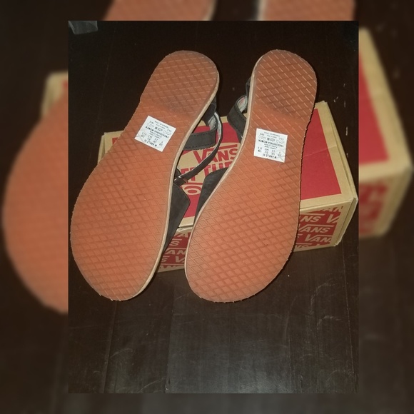 Van's Leila Girls Sz 4, Women's Sz 5 New Sandals - Picture 2 of 4